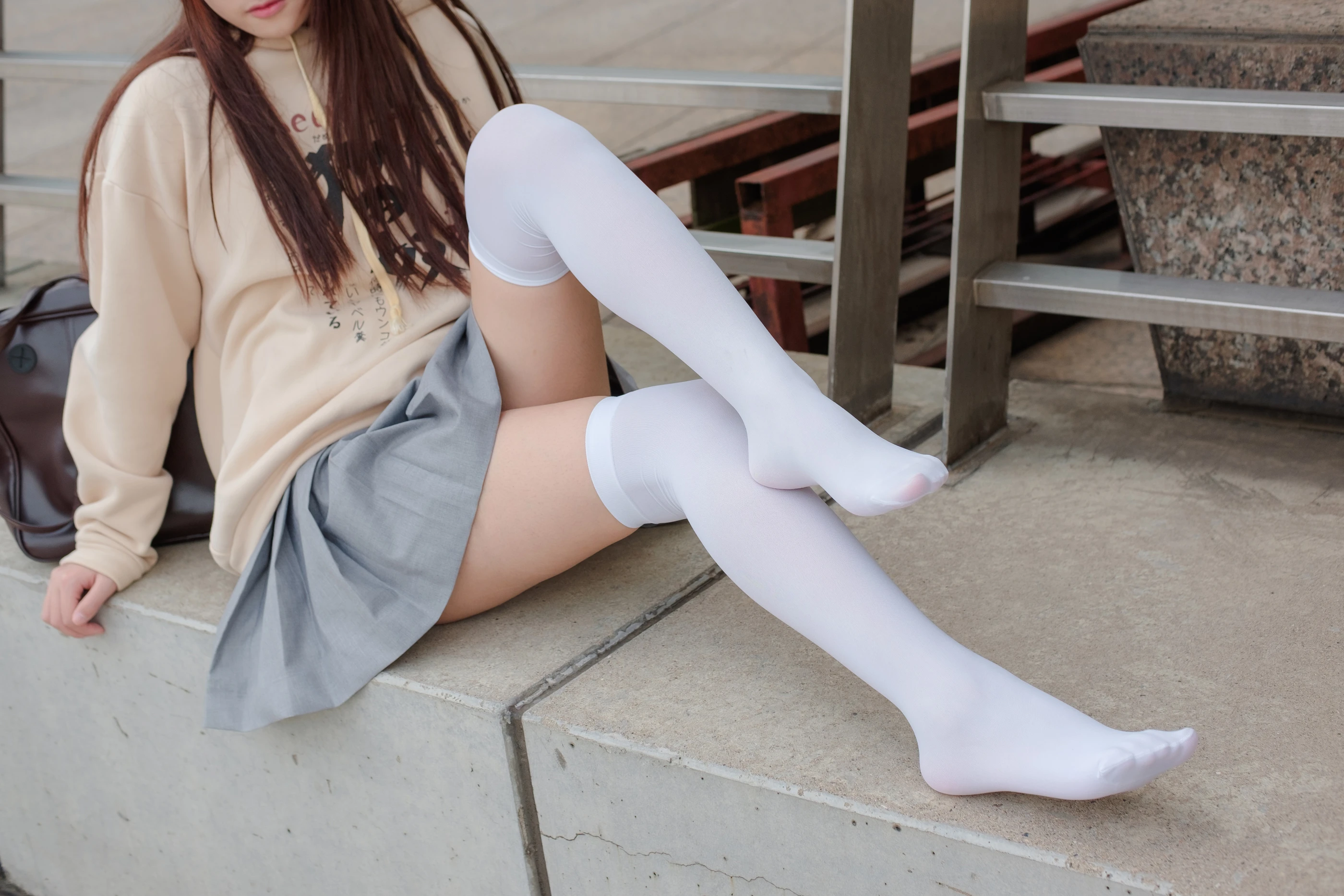森萝财团 R15-040 [131P]插图